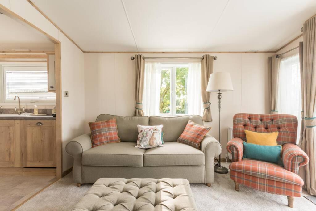 The Warren Villa South Cerney Dış mekan fotoğraf